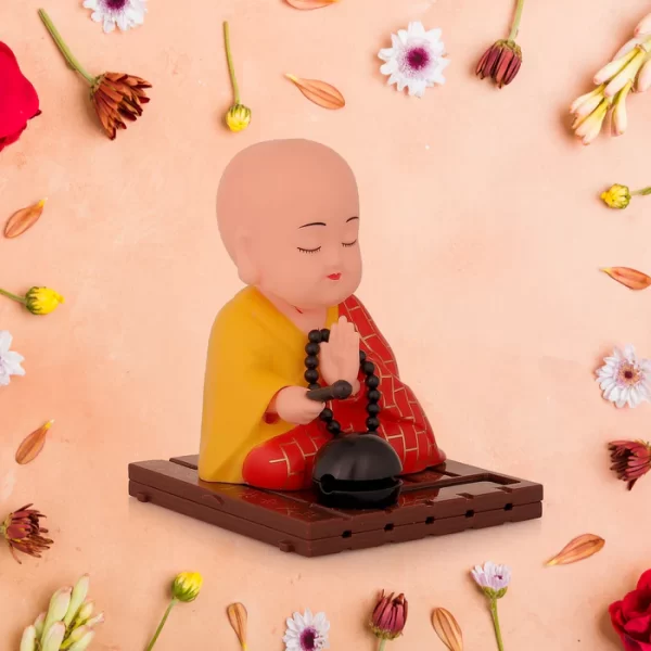Solar Sitting Buddha Statue Moving Head And Hand (M)